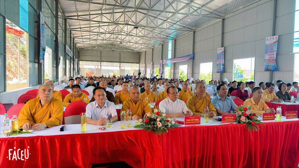le phat dong_ngay moi truong the gioi_chuaanthai_nguoiphattu11.jpg